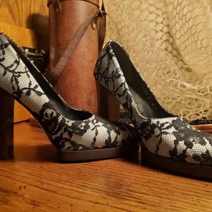 Gucci Dark silver & Black Lace Detail Stacked wood heels 8B